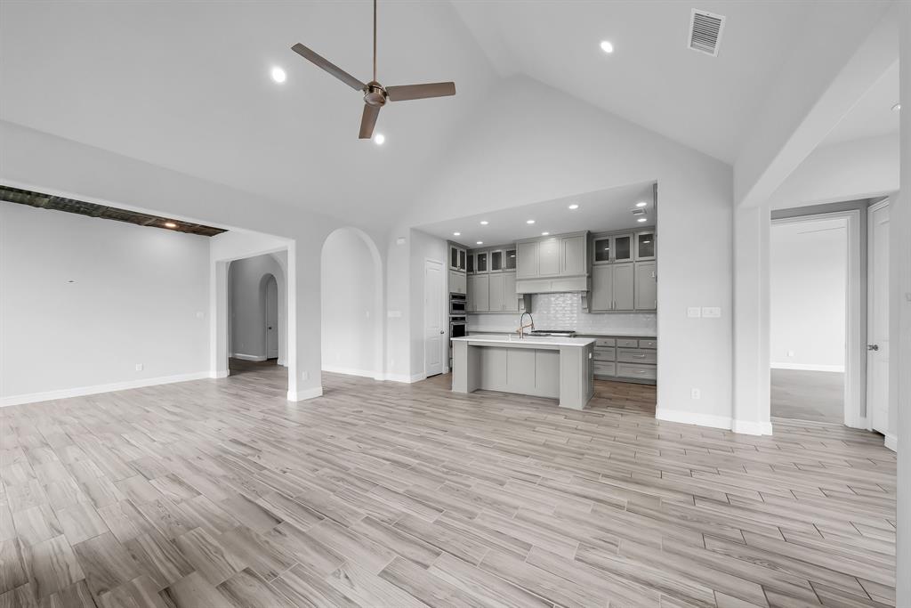 2173 Balcones Drive