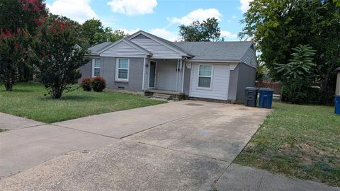 Photo of 10923 Myrtice Drive, Dallas, TX 75228 (MLS # 21329012)
