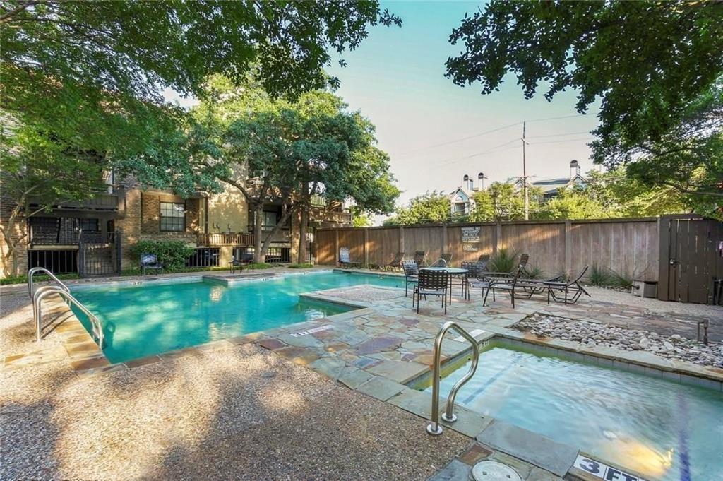 University Crossroads Ph 01 & 02 - Residential Lease