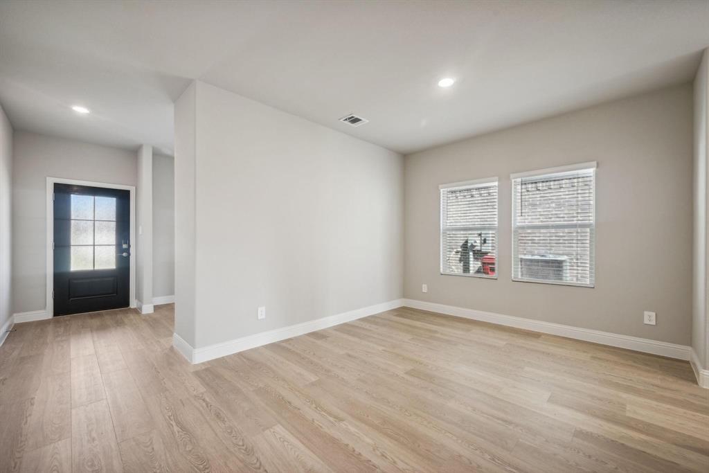 Lakehaven - Residential