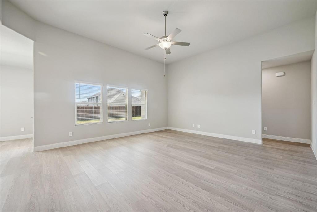 Lakehaven - Residential