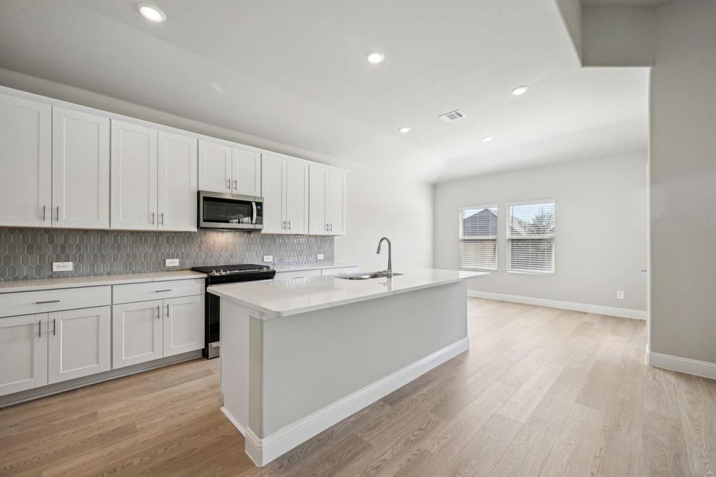 Lakehaven - Residential