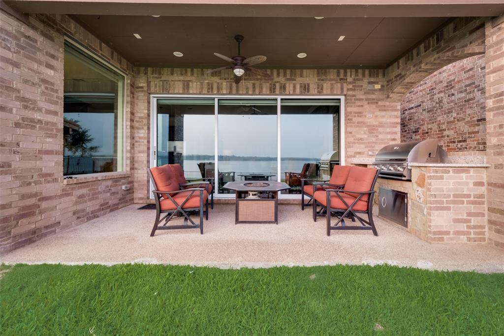 10021 Lakeside Drive