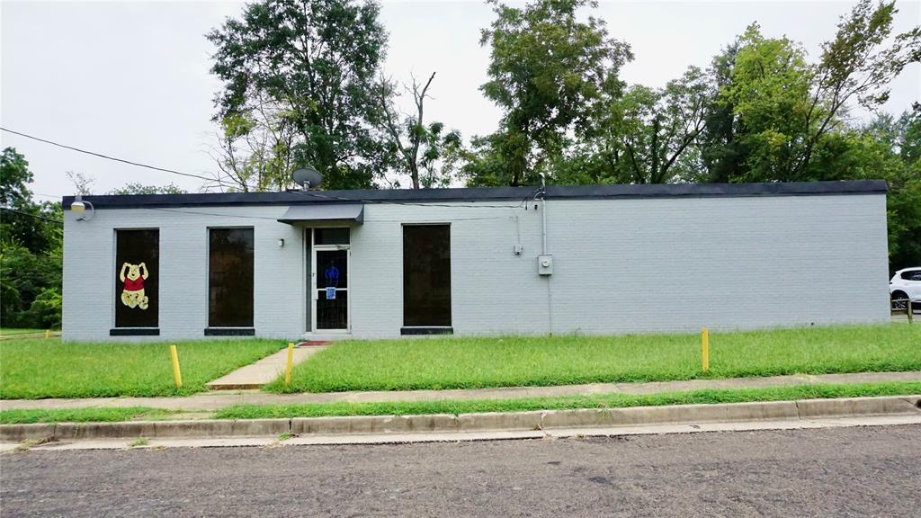 530 N Border Avenue
