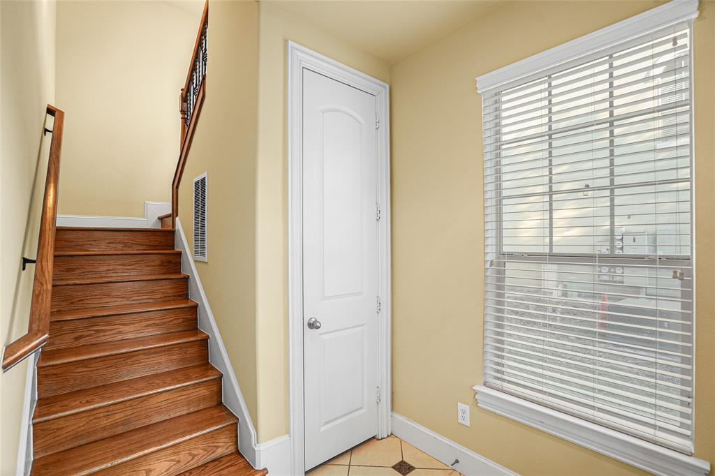 La Villita Condos Bldg N - Residential Lease