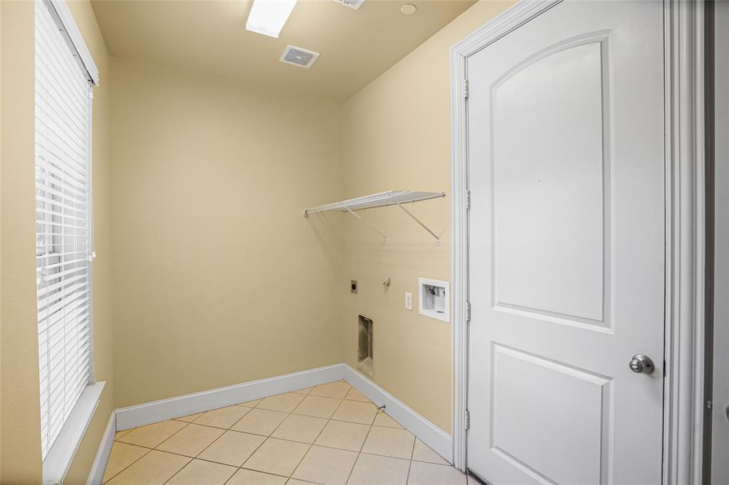 La Villita Condos Bldg N - Residential Lease