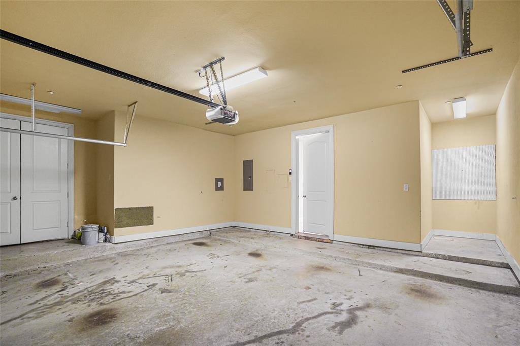 La Villita Condos Bldg N - Residential Lease