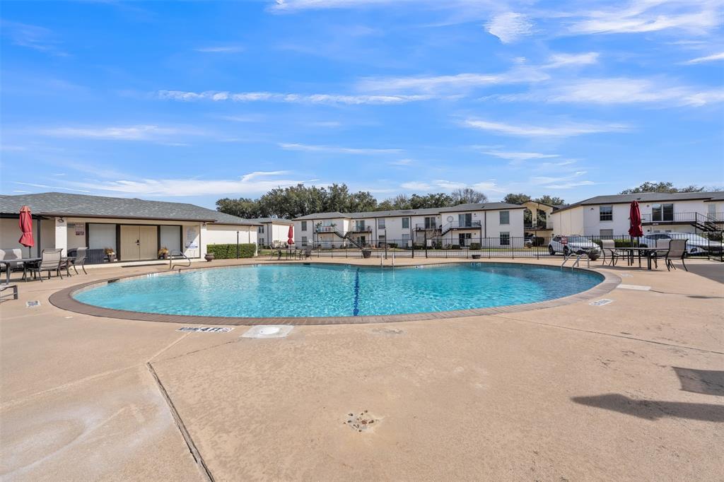 Ridglea Estate Condo - Residential