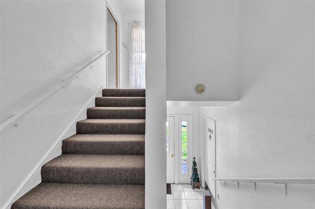 4016 Ridglea Country Club Drive