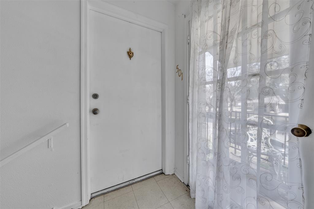 4016 Ridglea Country Club Drive