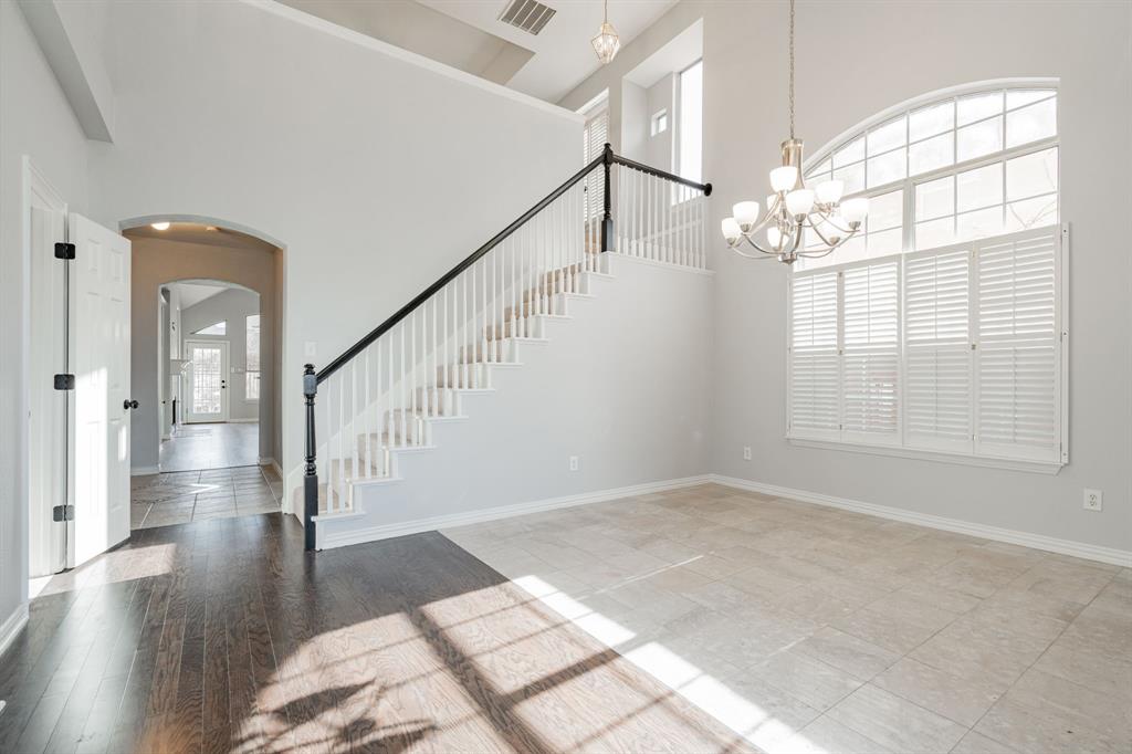 2923 Newport Drive