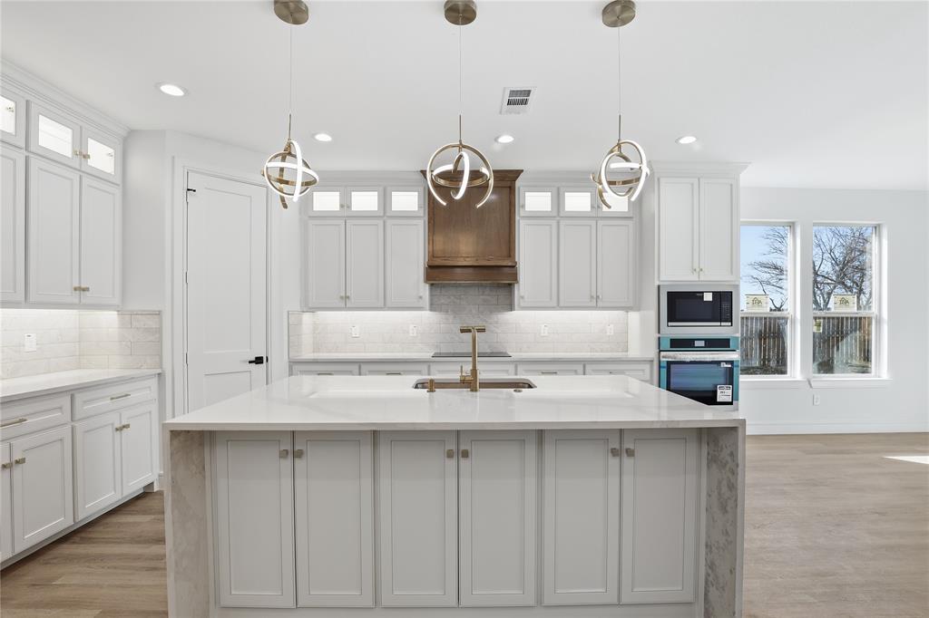 Broadview West - Residential