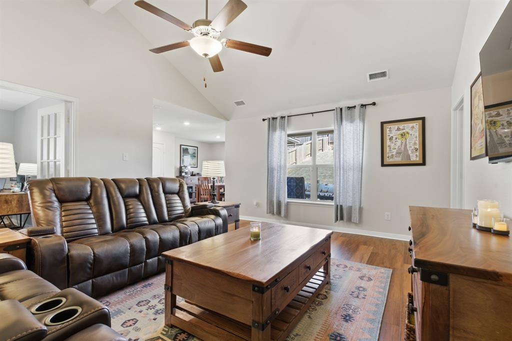 Chisholm Spgs Ph2 - Residential