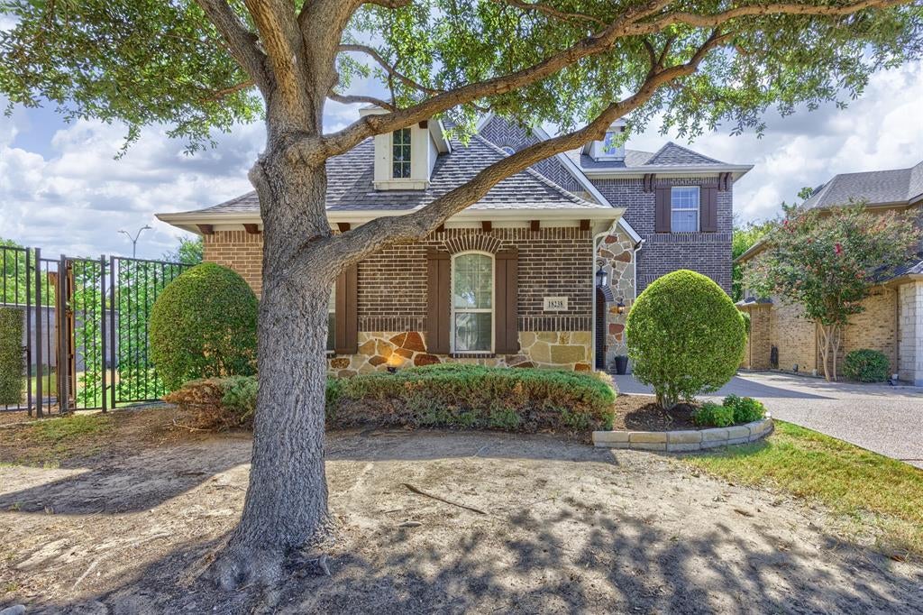 18238 Brighton Green
