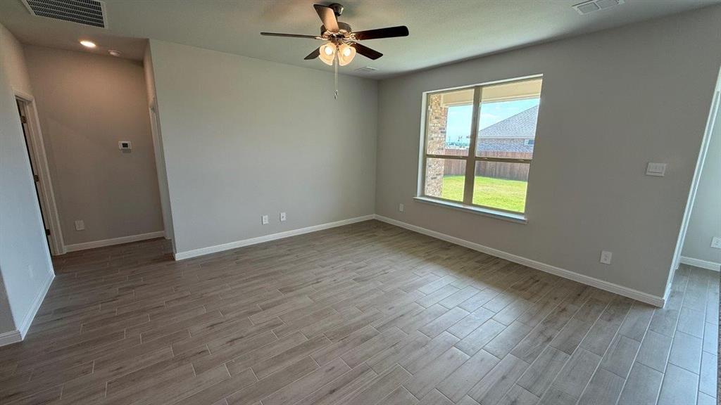 301 GALLANT MAN Court
