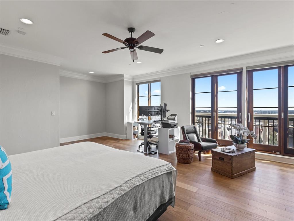 Villa De Leon Condo - Residential