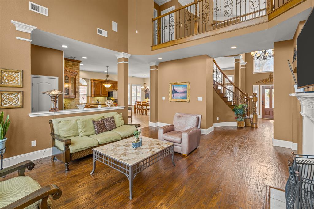 The Lakes On Legacy Drive Ph IV - Residential