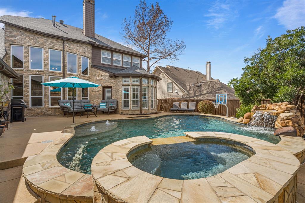 The Lakes On Legacy Drive Ph IV - Residential