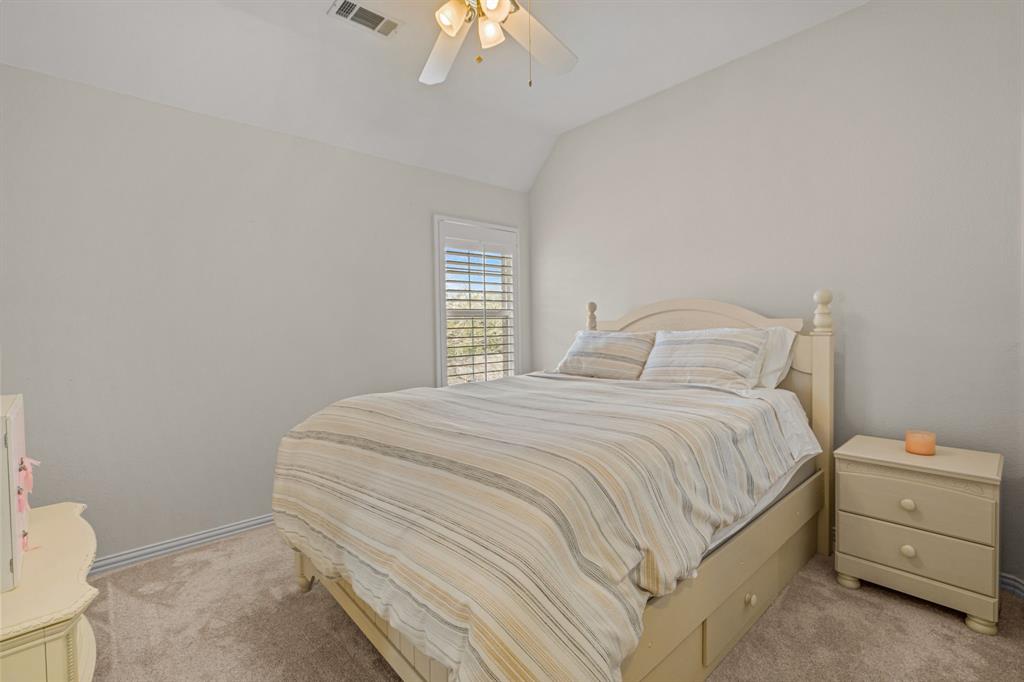 The Lakes On Legacy Drive Ph IV - Residential