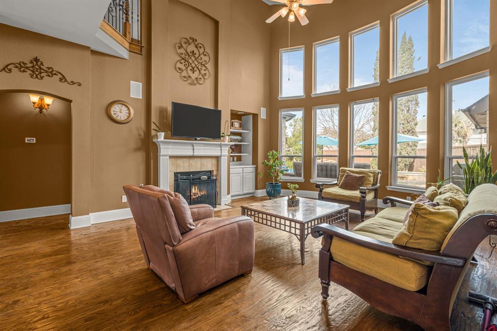 The Lakes On Legacy Drive Ph IV - Residential