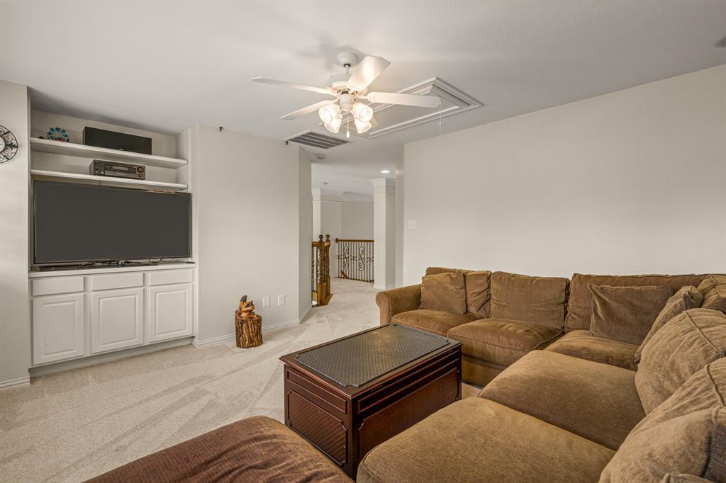 The Lakes On Legacy Drive Ph IV - Residential