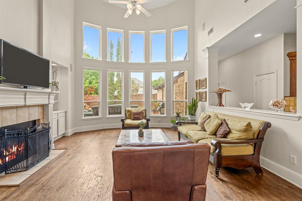 The Lakes On Legacy Drive Ph IV - Residential
