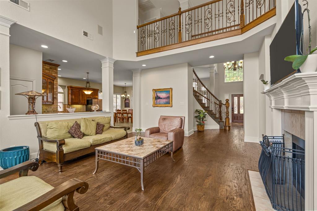 The Lakes On Legacy Drive Ph IV - Residential