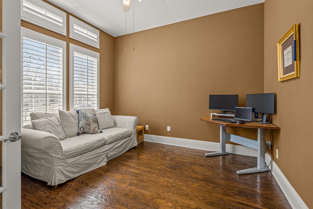 The Lakes On Legacy Drive Ph IV - Residential