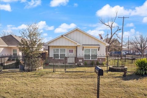213 S. Baugh St Alvarado TX 76009