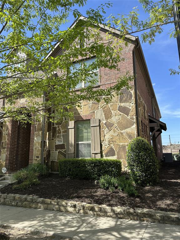 7124 Huckleberry Drive