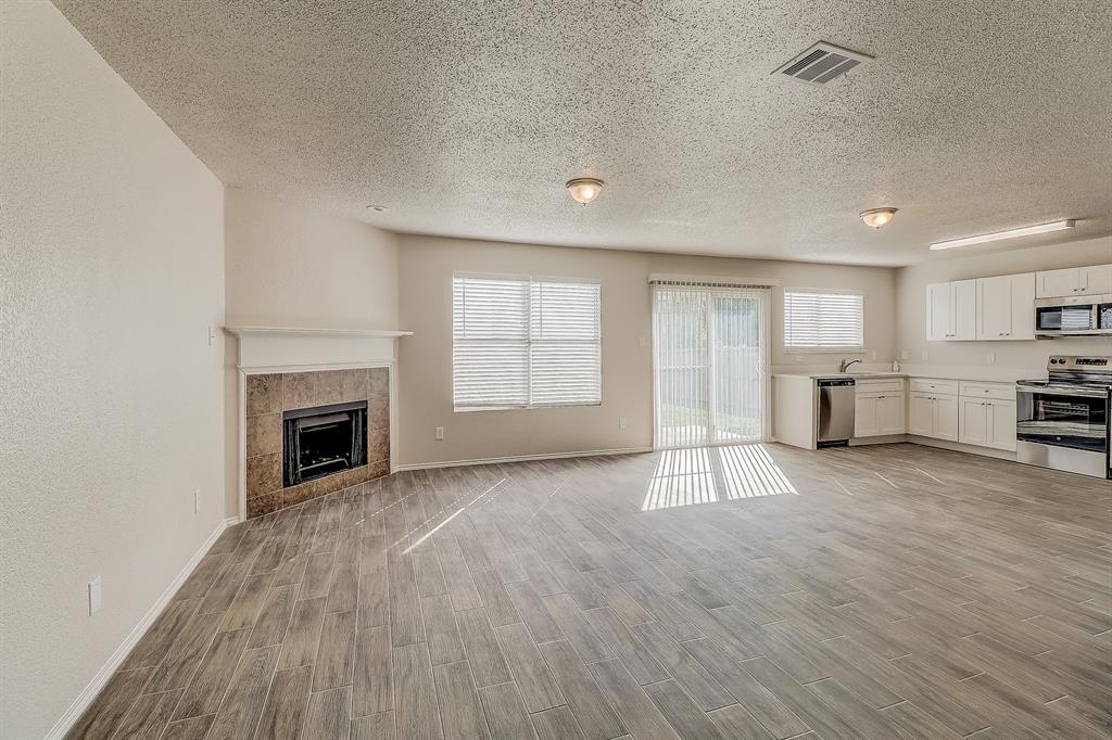 Meadow Ridge Ph 01 - Residential Lease