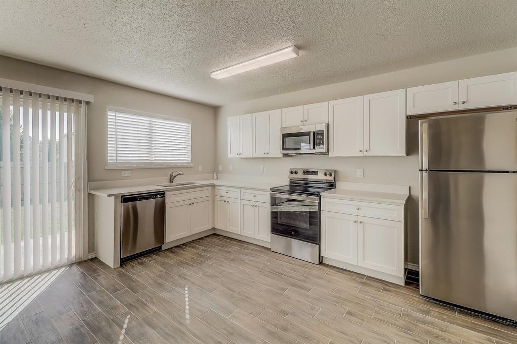 Meadow Ridge Ph 01 - Residential Lease