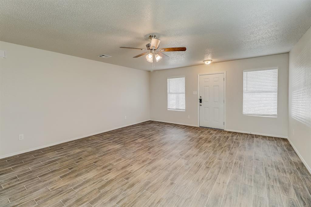 Meadow Ridge Ph 01 - Residential Lease