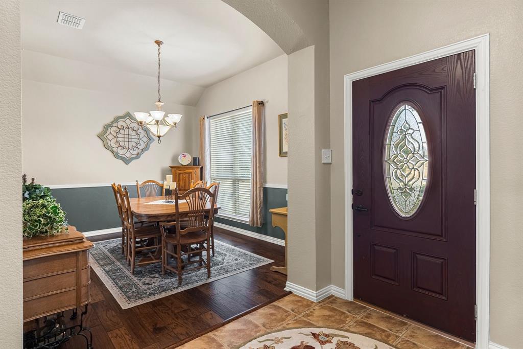 208 Cascade Valley Drive