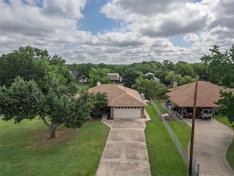 4007 Cherokee Court Granbury TX 76048