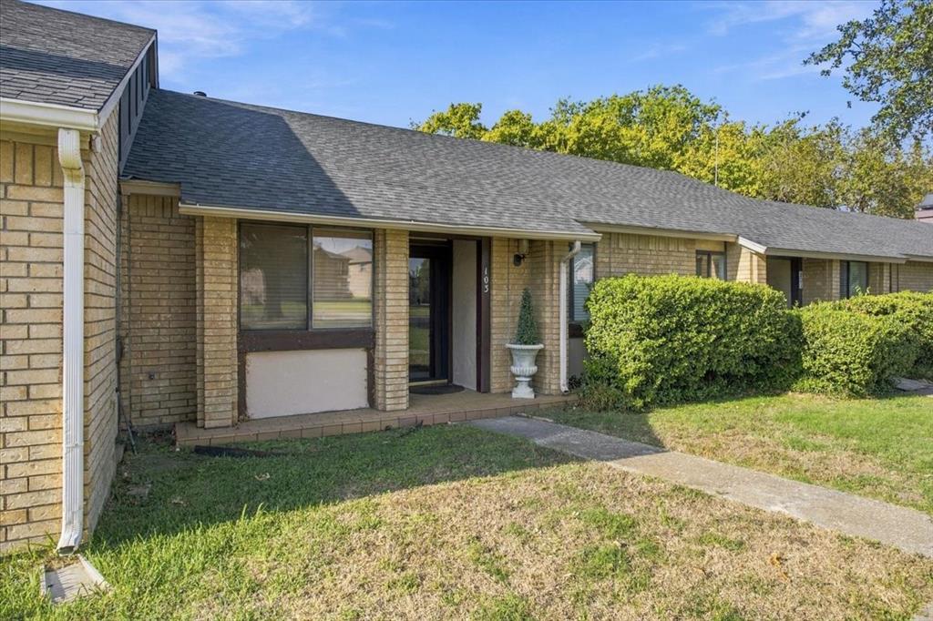 801 W Russell Avenue 103