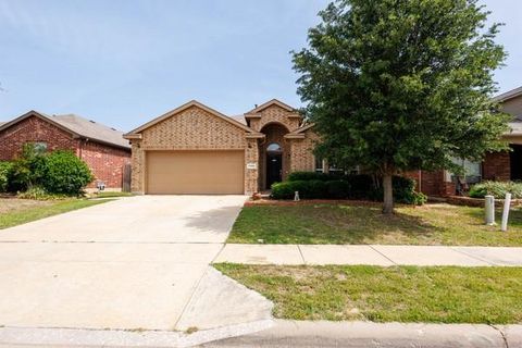 1300 Woodbine Cliff Drive Fort Worth TX 76179