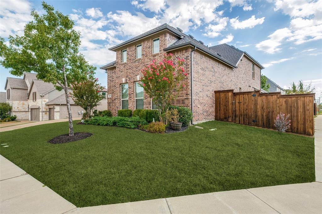 16418 Moss Haven Lane