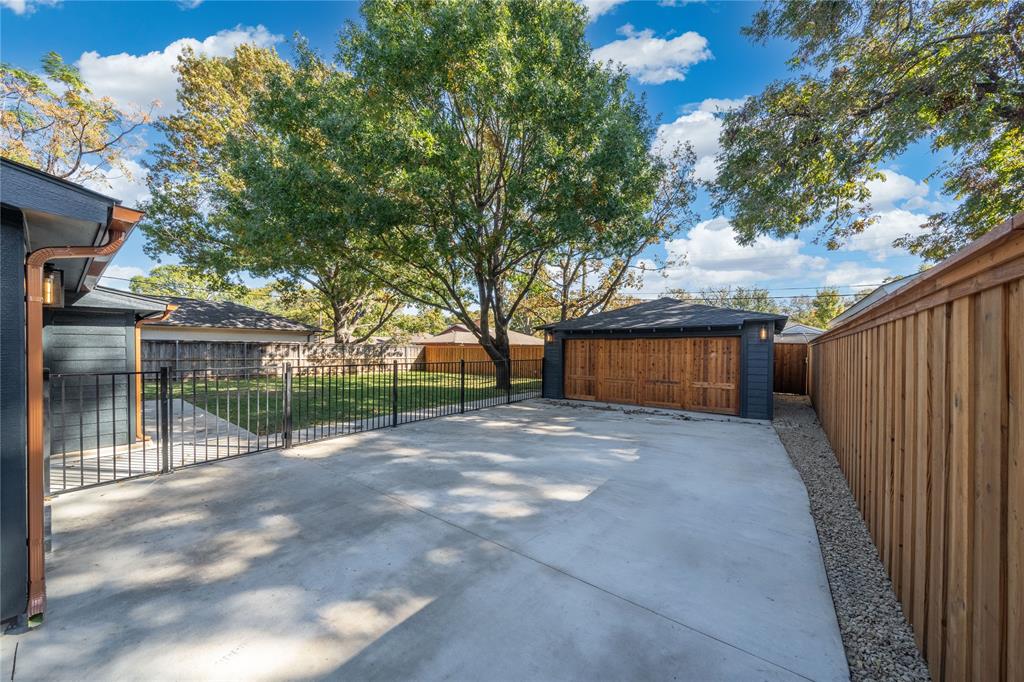 Caruth Terrace - Residential