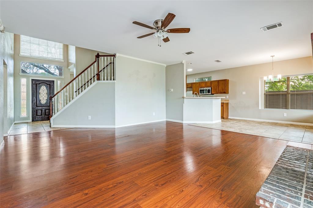 870 raintree Lane