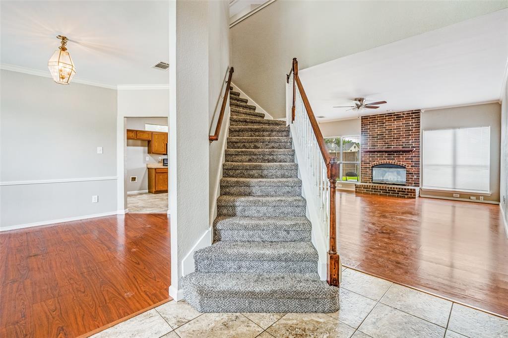 870 raintree Lane