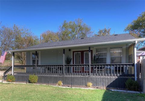 A home in Lone Oak