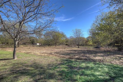 A home in Lone Oak