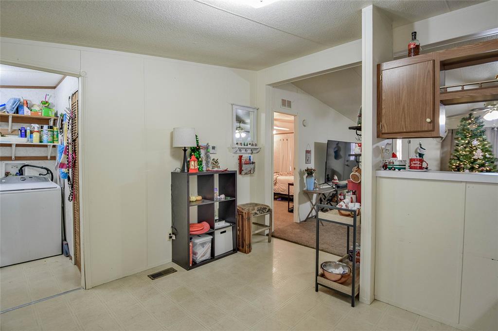 Aiken W J Ne - Residential