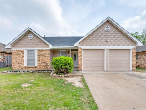 5740 Greenfield Drive Watauga TX 76148