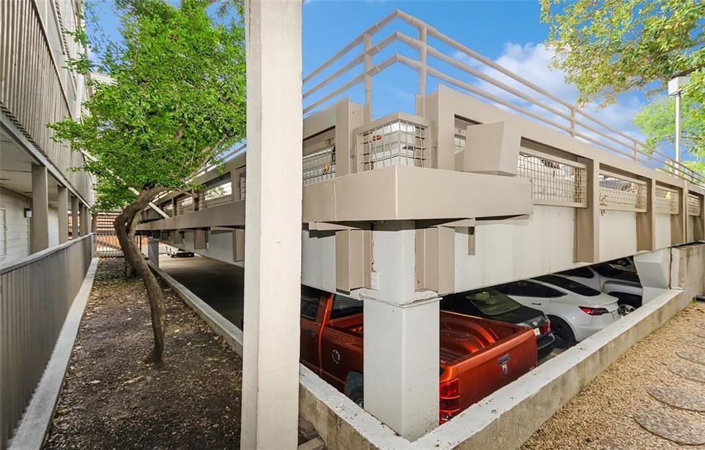 River Oaks Condos - Residential