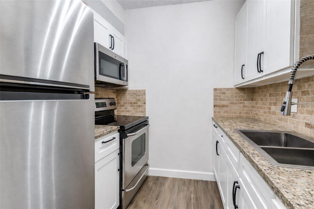 River Oaks Condos - Residential