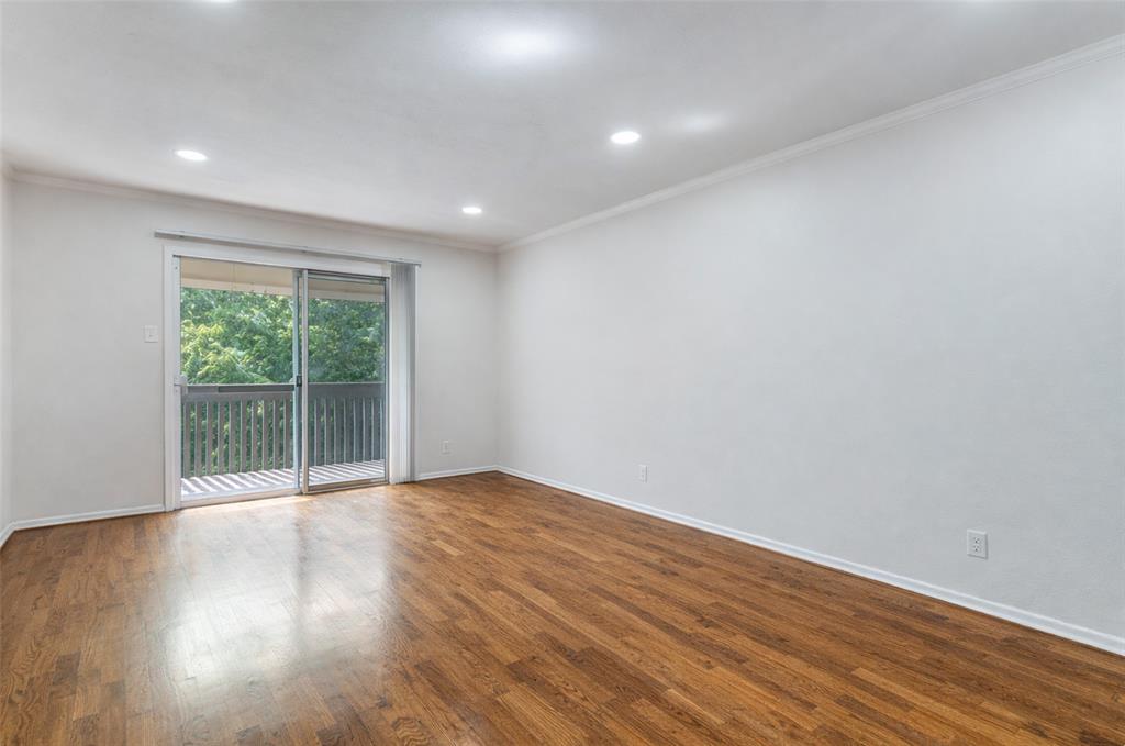 River Oaks Condos - Residential