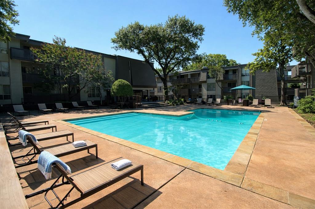 River Oaks Condos - Residential
