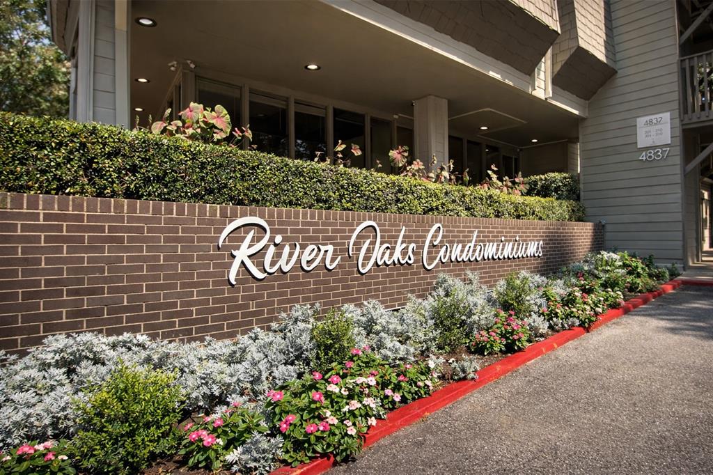 River Oaks Condos - Residential